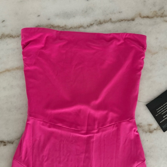 NWT-X Revolve Strapless Fishtail Gown - Picture 4 of 9